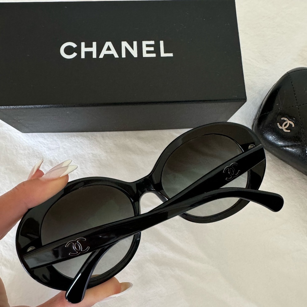 CHANEL  Oval CC Sunglasses 5372 Black